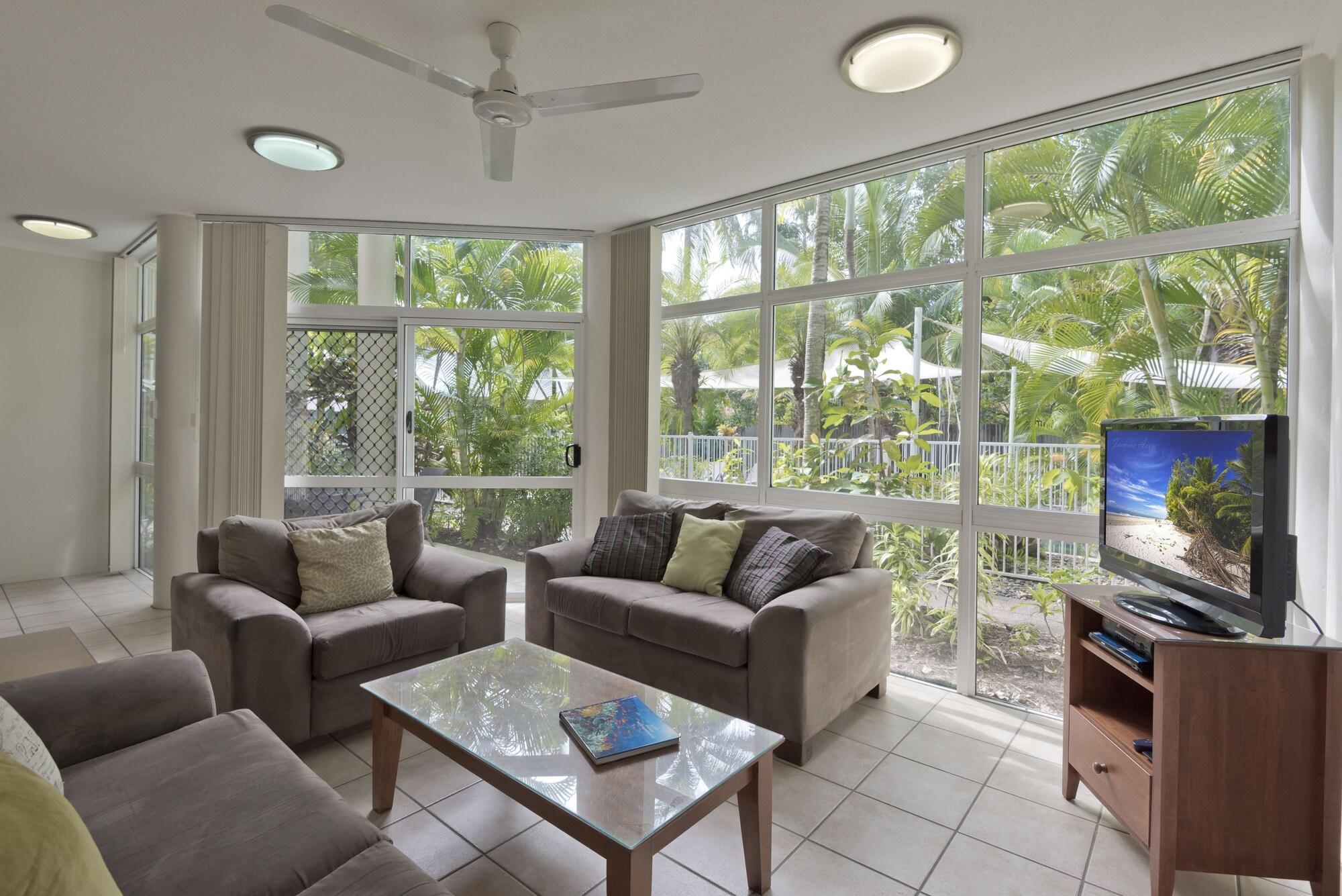 Tropical Nites Holiday Townhouses Port Douglas Bagian luar foto