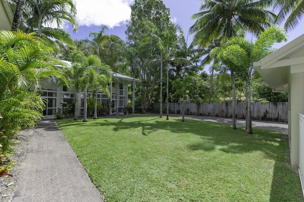 Tropical Nites Holiday Townhouses Port Douglas Bagian luar foto
