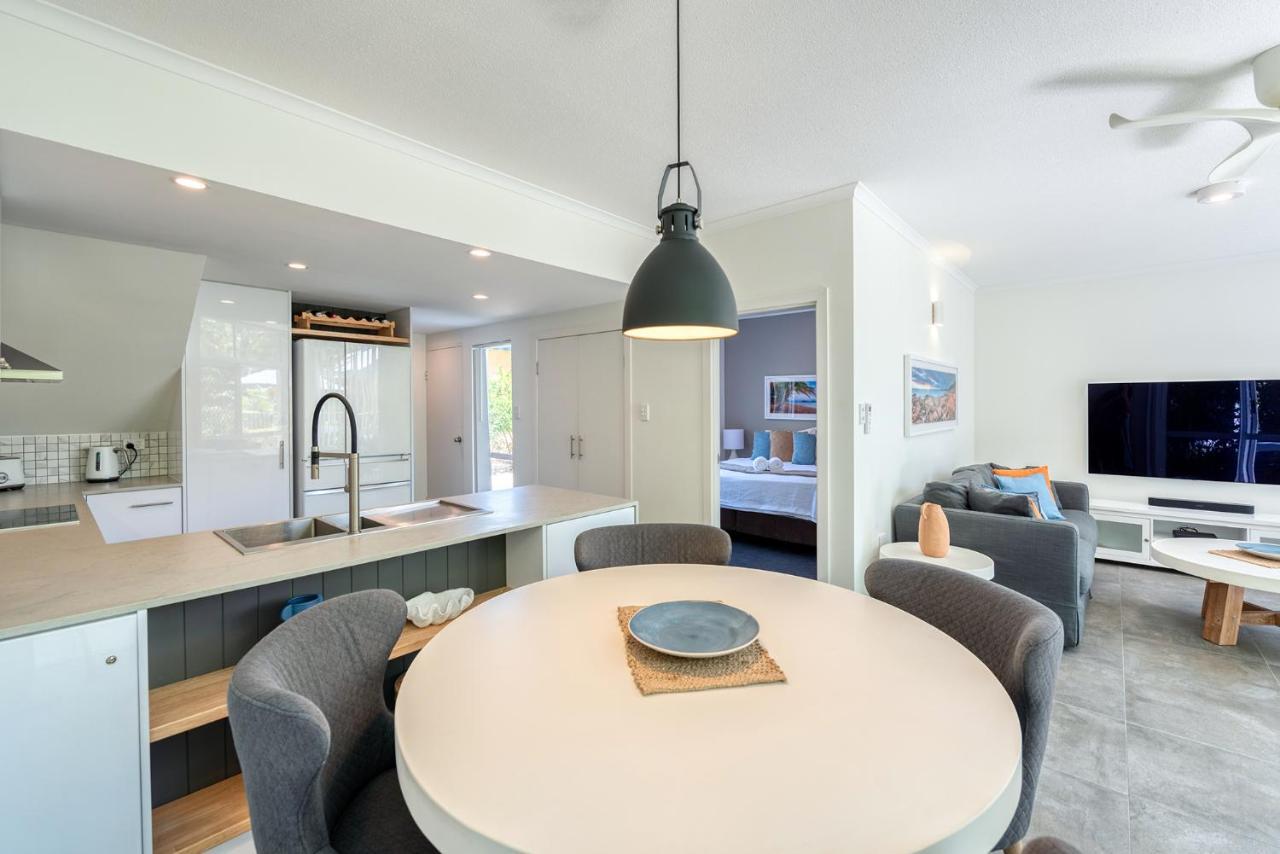 Tropical Nites Holiday Townhouses Port Douglas Bagian luar foto