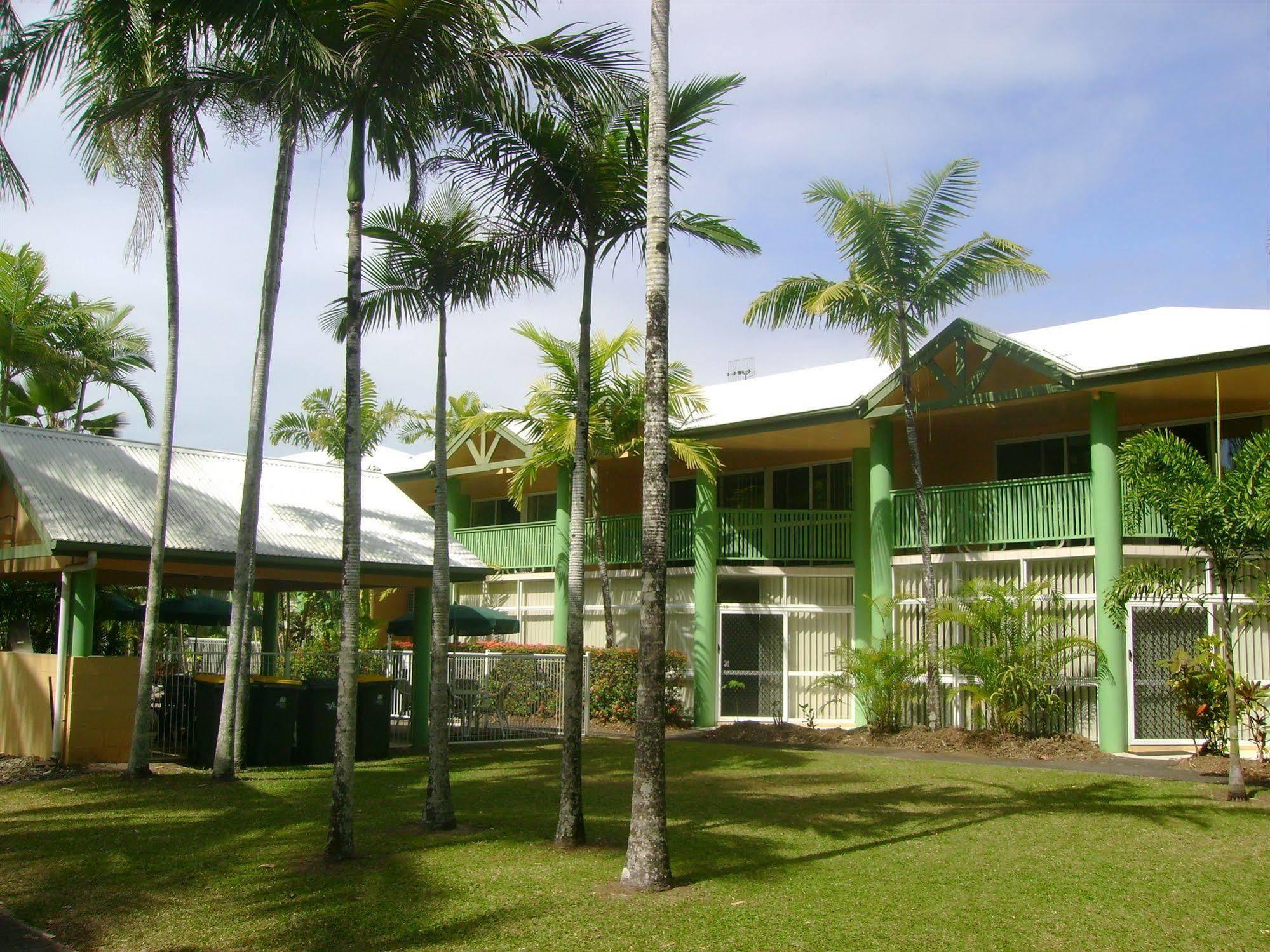 Tropical Nites Holiday Townhouses Port Douglas Bagian luar foto